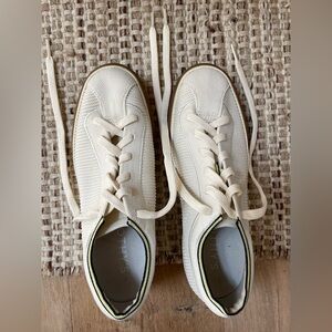 Rothy's Lace Up Sneakers - size 8